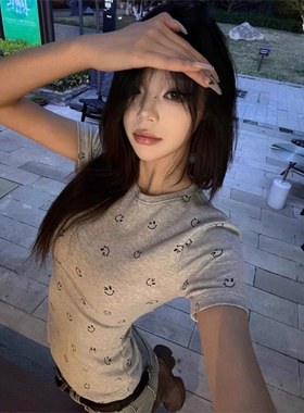 辣妹灰色纯棉卡通笑脸印花短袖T恤女夏纯欲修身显瘦百搭短款上衣