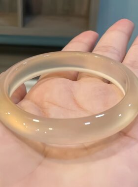 马料浅香槟色中宽手镯