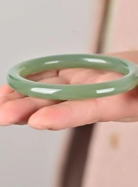 新疆金丝玉圆条玉手镯浓郁青水女镯青绿色玉镯子女款