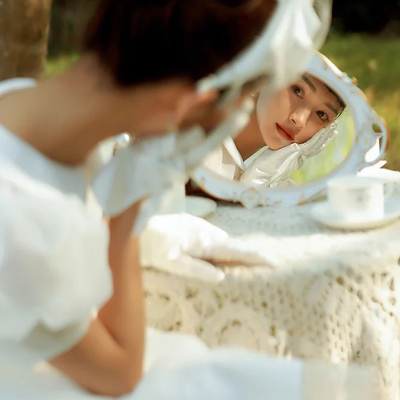 影楼婚纱照摄影道具外景旅拍欧式复古英伦风拍摄摆件镜子蕾丝桌布