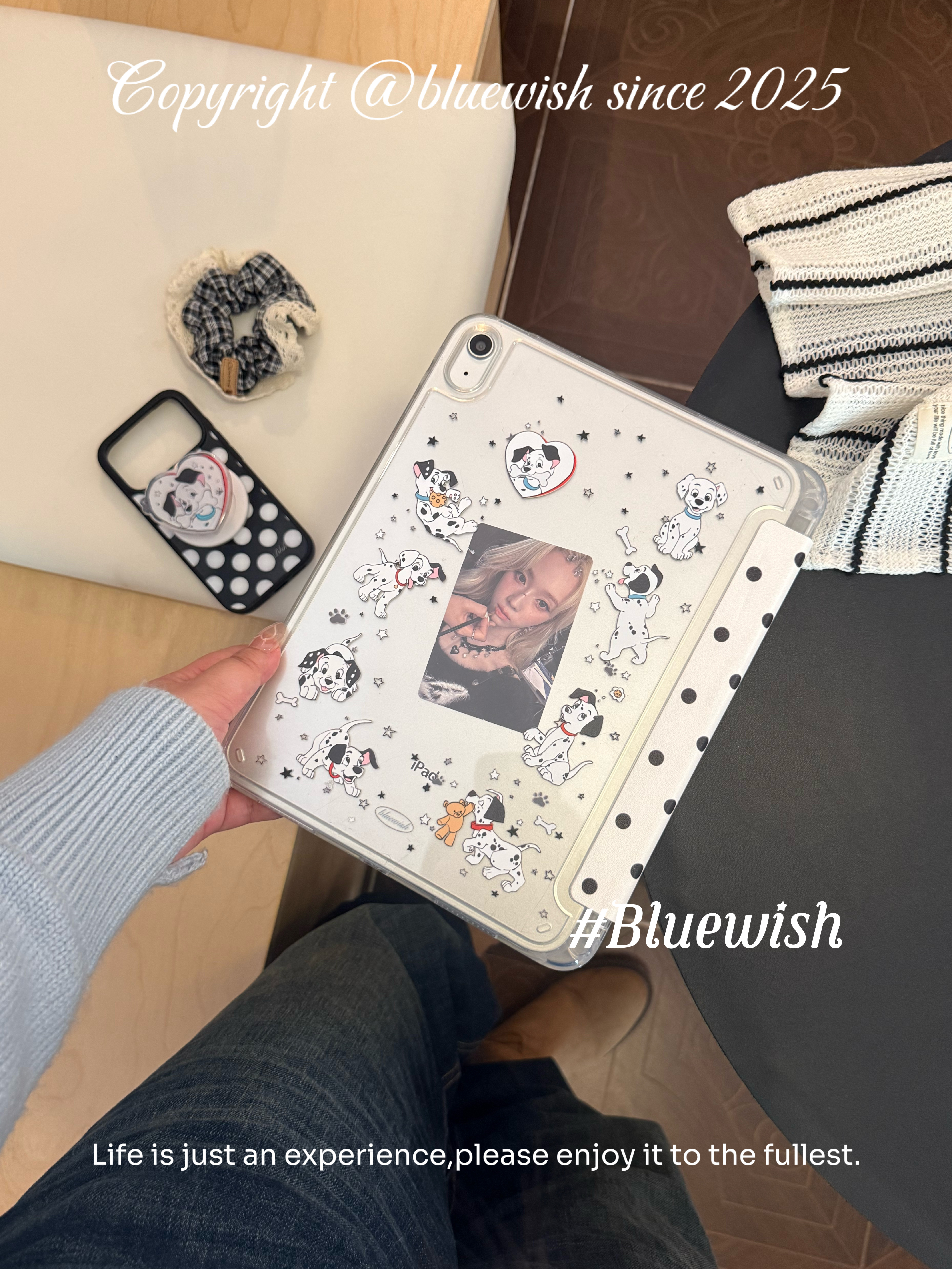 Bluewish《斑点狗》黑白波点ipad平板壳苹果带笔槽适用于air4567可爱真机开模韩系防弯亚克力y型背板保护套