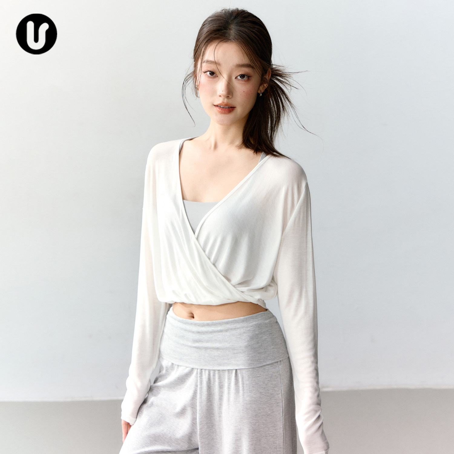 新款宽松罩衫瑜伽服上衣女V领普拉提训练服长袖短款跑步运动套装