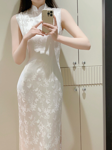 「霜月」白色提花缎面礼服中式修身开衩无袖旗袍