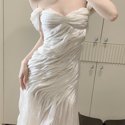 「涟漪」设计感收腰轻纱礼服连衣裙女不规则度假生日长裙