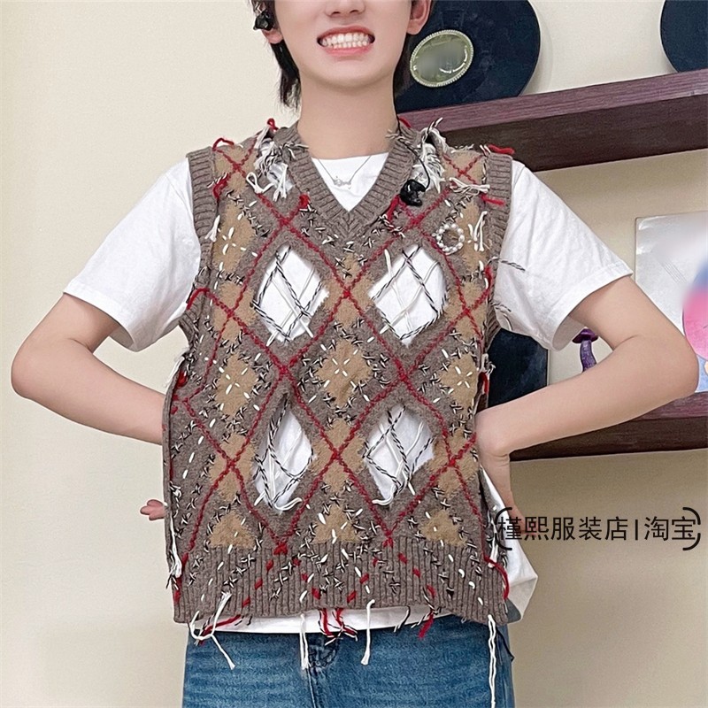 thumbnail for The sound is endless, Zhou Shen, Song Yaxuan, the same knitwear, retro, distressed, ripped color, ripped vest, vest for men and women