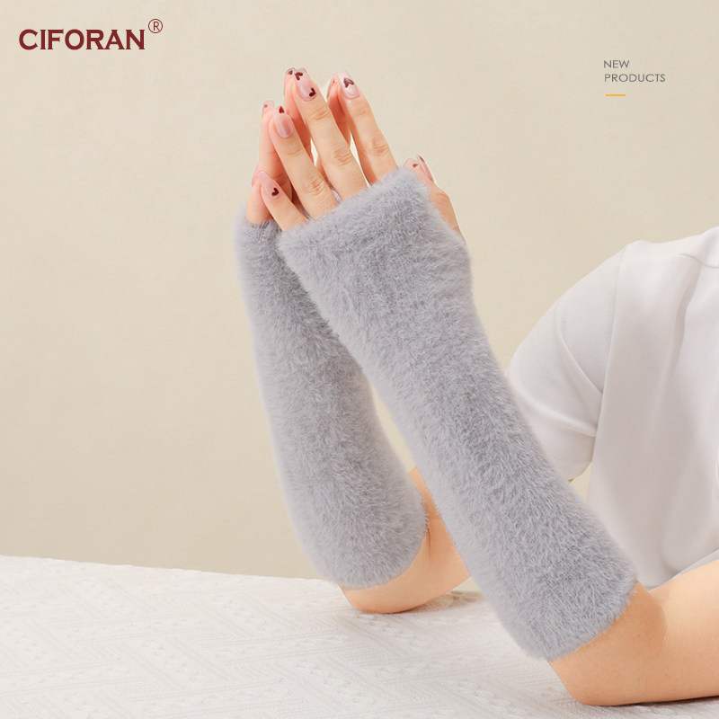 �ۻ��㣺���� ��ɫ ��ů���˷������ֱ�������Ů 33.42Ԫ��3��(��11.14Ԫ/��)