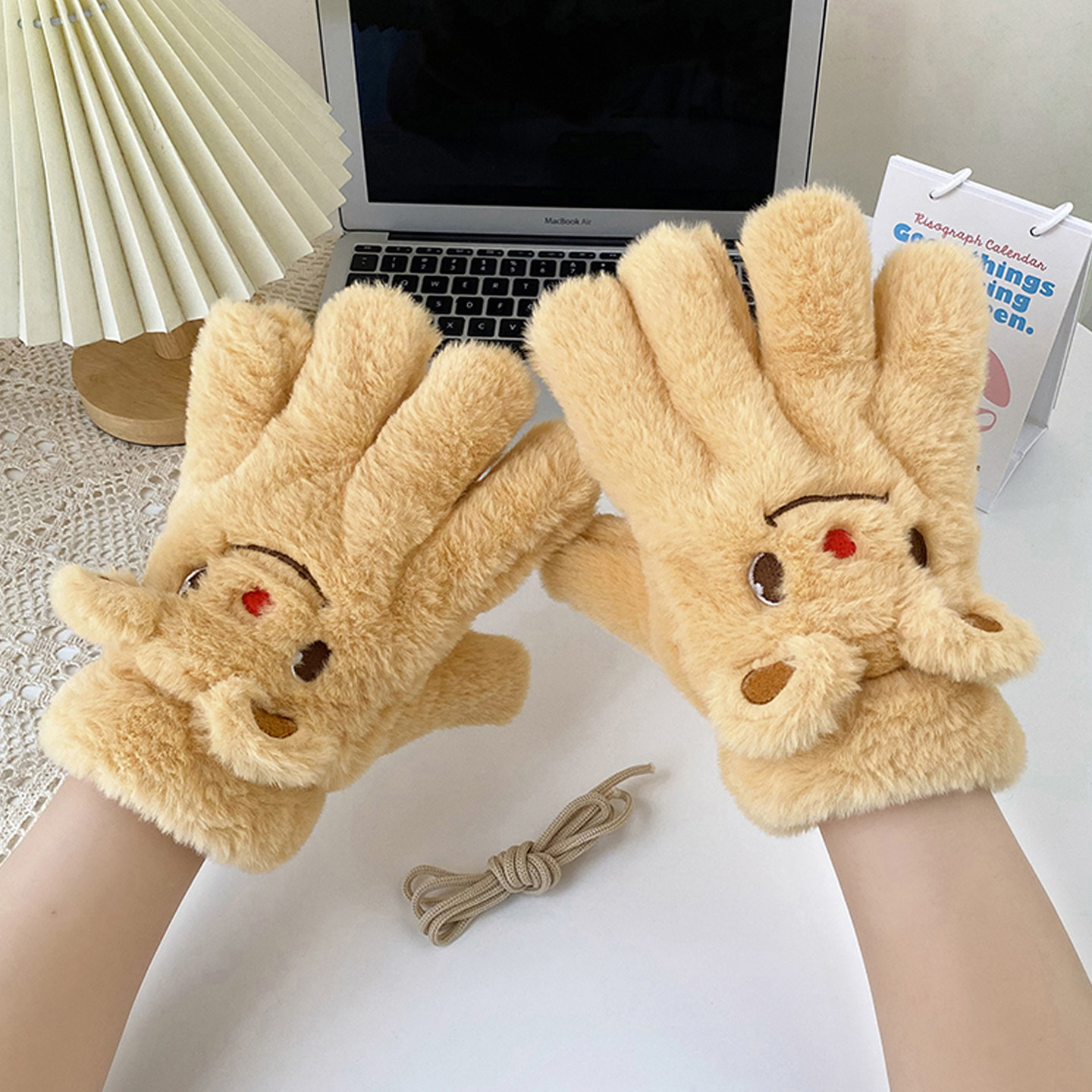 可爱小熊半指翻盖毛绒手套女秋冬季保暖加绒加厚可爱学生写字防寒
