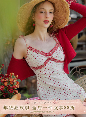 LaceMade 小红桃  法式少女感波点木耳边针织短款吊带连衣裙