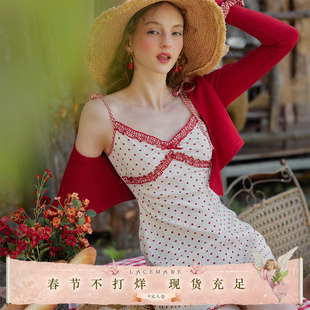 LaceMade 小红桃 法式少女感波点木耳边针织短款吊带连衣裙