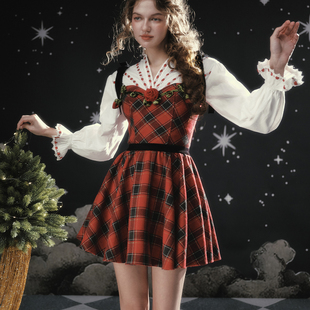 LaceMade 绯红棋局 法式圣诞氛围格子裙收腰显瘦吊带短款连衣裙女