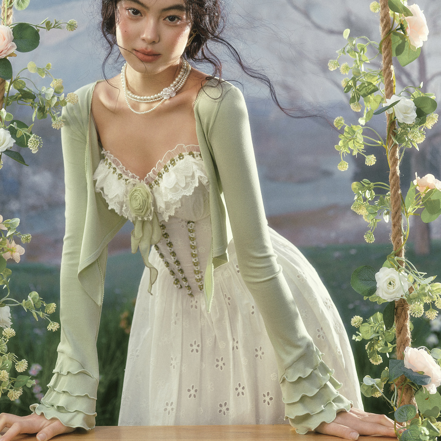 LaceMade 花季薄荷 法式田园重工棉吊带白色连衣裙绿色开衫套装女图片