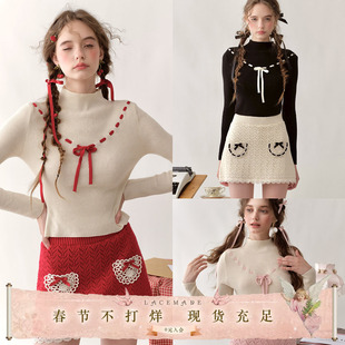 LaceMade 莓莓邮政局 法式学院简约白色半高领针织衫修身半裙套装