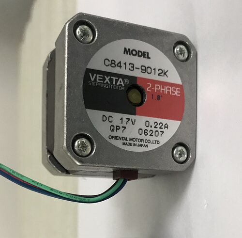 日本东方马达VEXTA C7081-9012K 2.2A C8413-9012K 0.22A步进电机