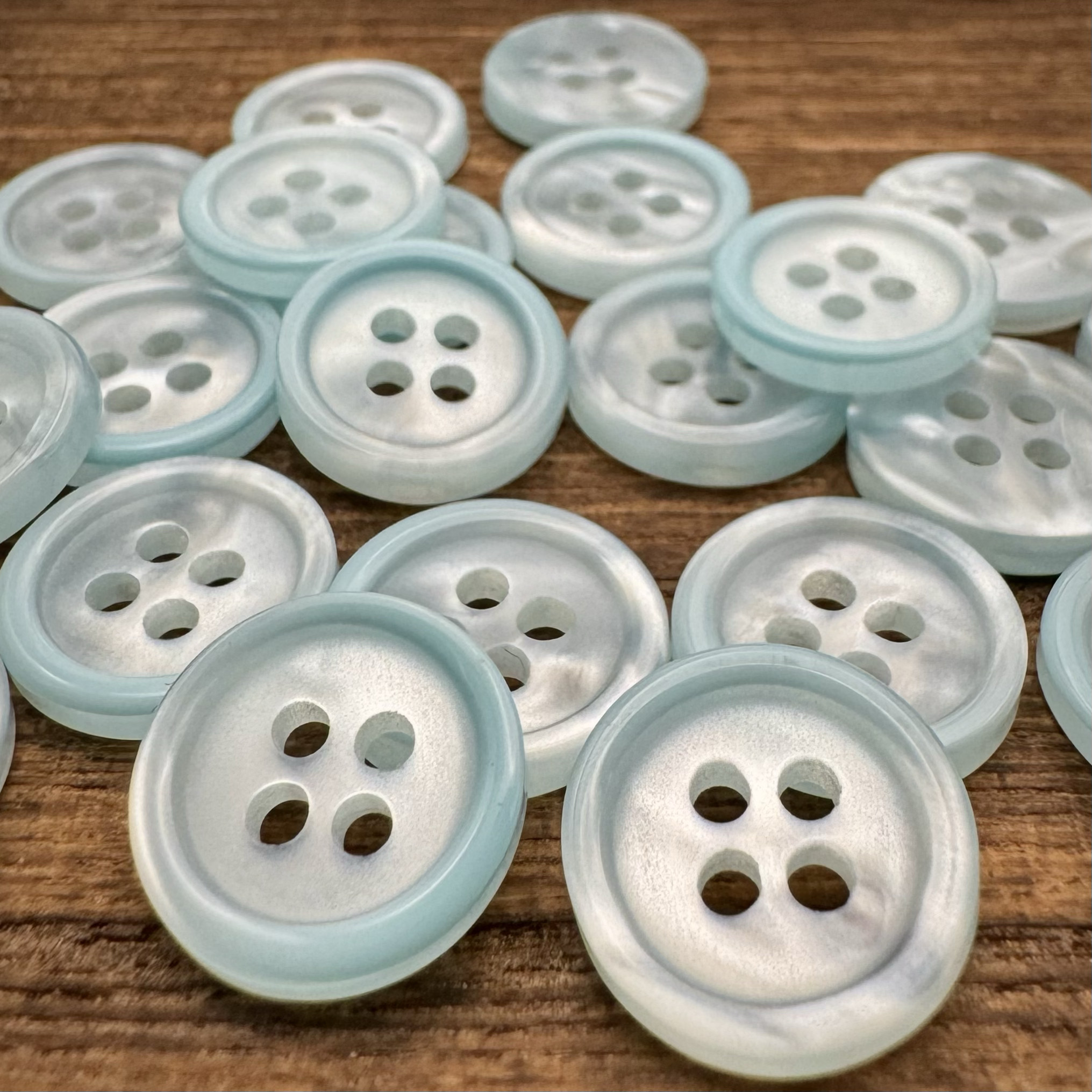 渐变海盐蓝树脂扣手工DIY可爱纽扣真丝雪纺线衫T恤衫衬衫手缝扣
