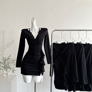 Mejiu蜜九榭台晚照纯欲辣妹针织连衣裙女秋冬季荷叶边黑裙子