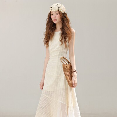 寸藕【仲夏微】法式高级感杏色无袖L250274背心连三衣裙光女2025