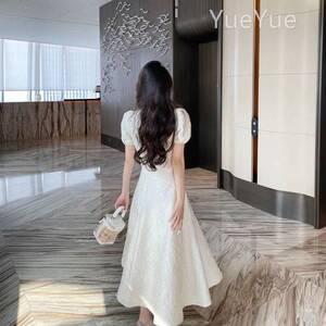 夏套季2膝024新款富家千金过连衣裙白色上GVU衣高腰半裙身两件套