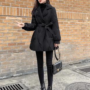 2025年新款女装冬季修身收腰中长款羽绒服女黑色西装领外套菱形格