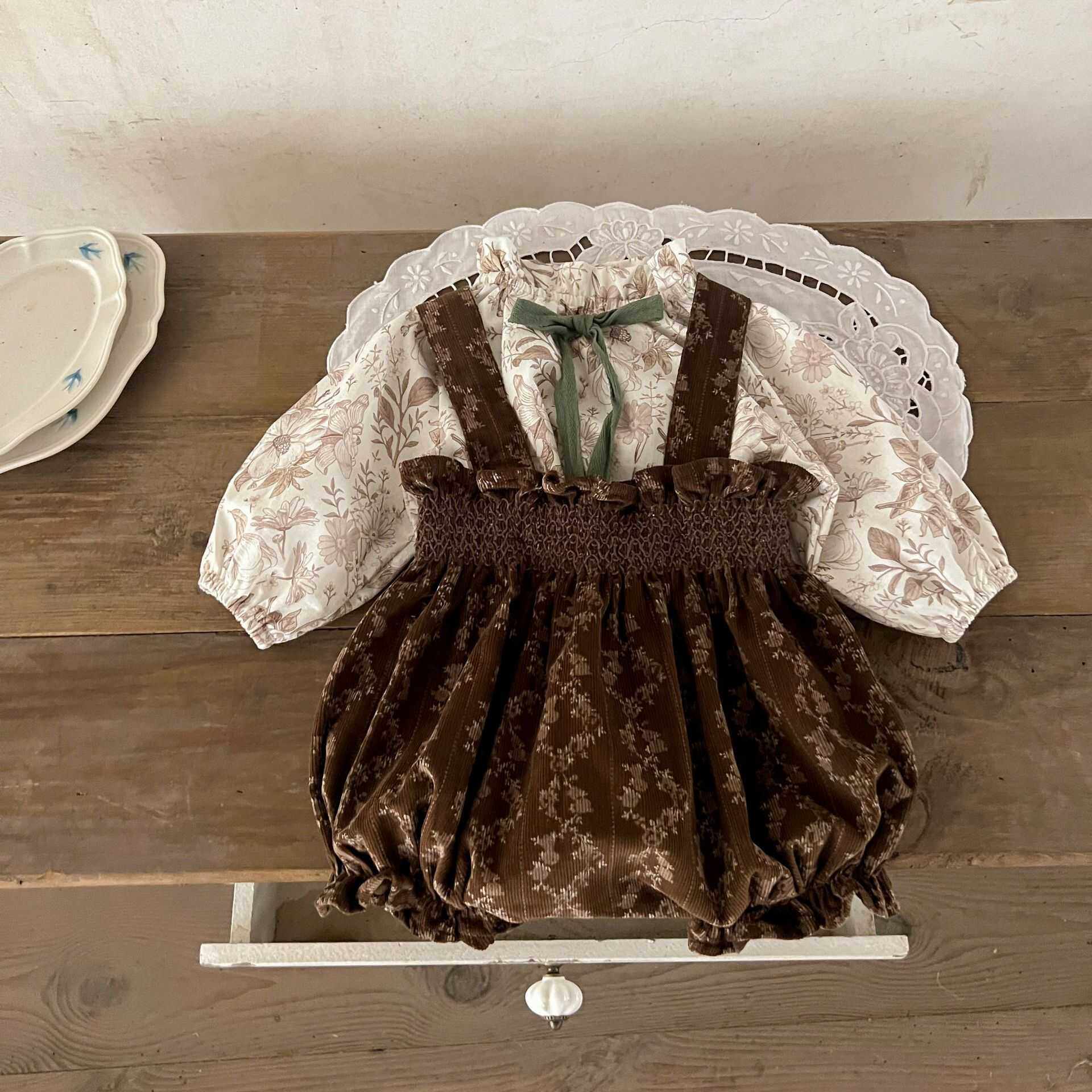 2024秋冬新款女宝宝碎花背带裤套装婴儿洋气加绒连体哈衣两件套,童装/婴儿装/亲子装,套装,淘宝优惠券,粉丝福利购,淘宝优惠卷