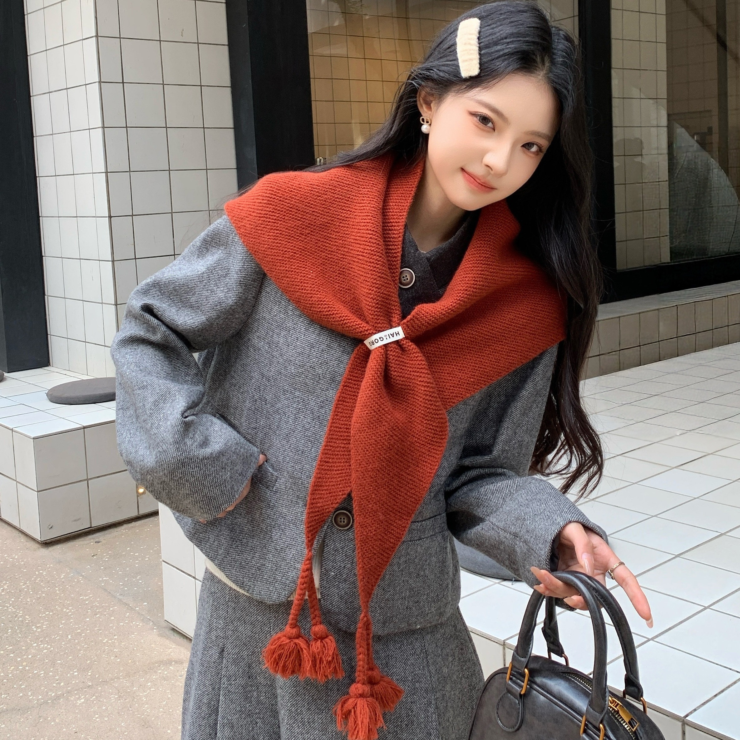 三角巾女秋冬季流苏毛球空调披肩加厚保暖披肩韩版百搭氛围感围巾
