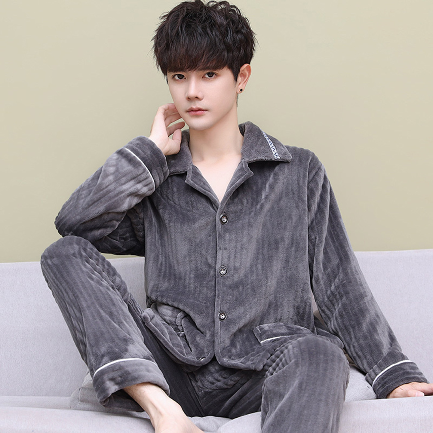 法兰绒睡衣男秋冬天保暖宽松休闲
