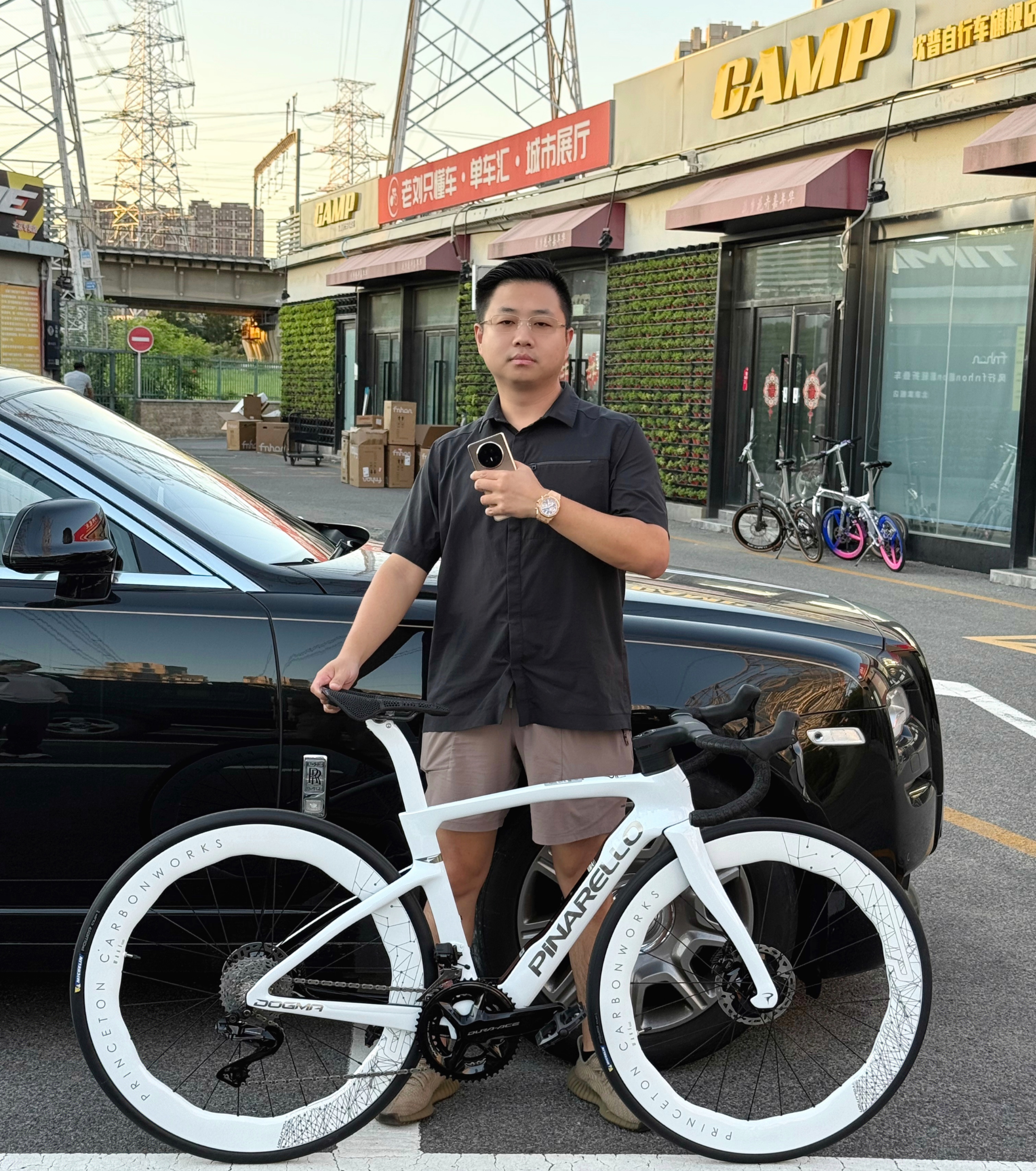 【老刘只懂车】25款PINARELLO皮娜瑞罗DOGMA旗舰F碟刹碳纤公路车