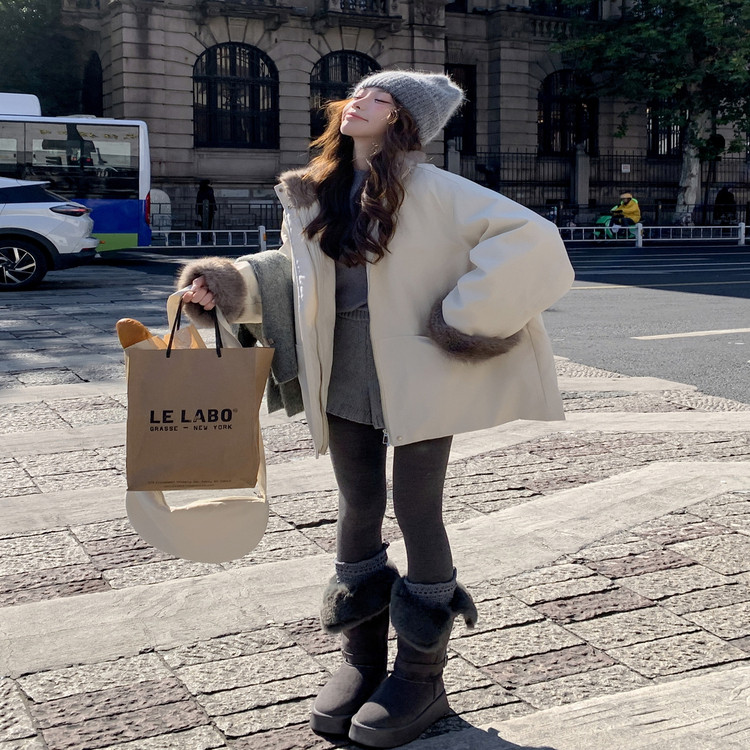 2025年冬季女装女士精品羽绒服2C112-H022-P335-K458