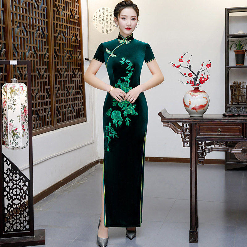金丝绒旗袍长款七分袖新品旗袍秀走秀演出服中老年妈妈装优雅