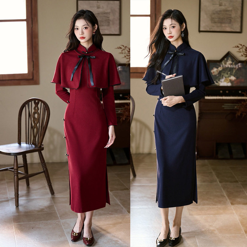 红色旗袍女新中式2026新款订婚敬酒服秋季长袖日常两件套礼服披肩