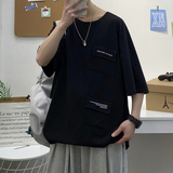 黑色