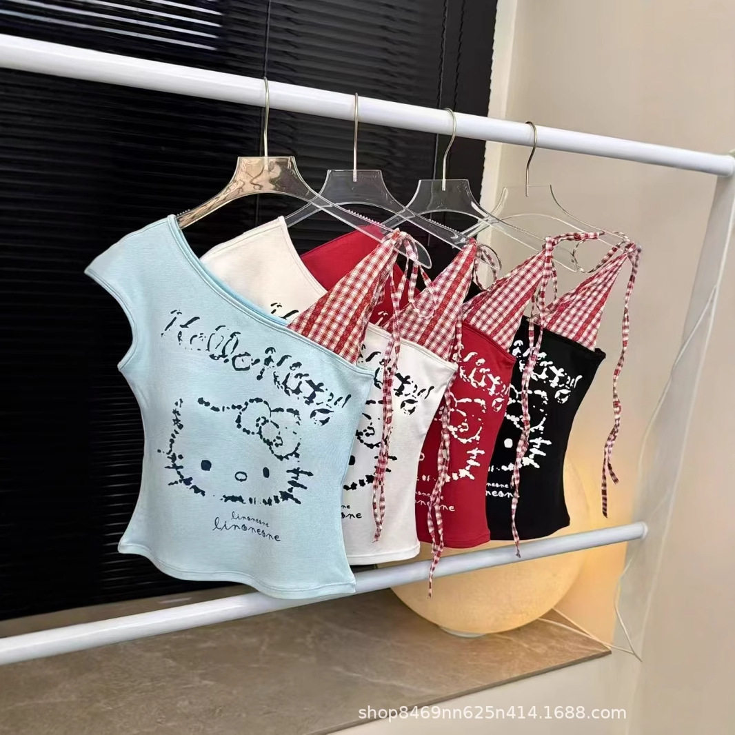 白色kitty猫咪格子拼接斜肩背心T恤女夏季露肩修身短款上衣潮无袖