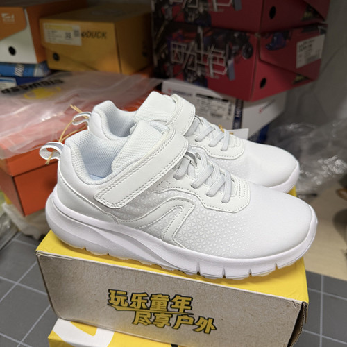 撤柜中大童青少年小白鞋运动鞋