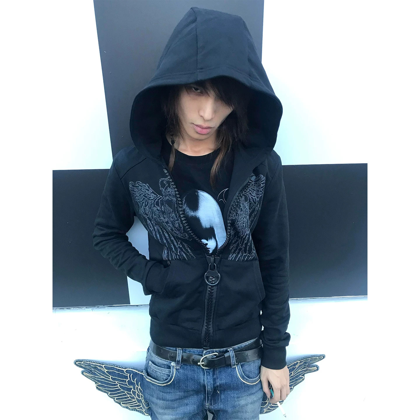 视觉系巨齿大拉链暗纹皇冠翅膀闪粉印花正肩合身卫衣连帽外套男女