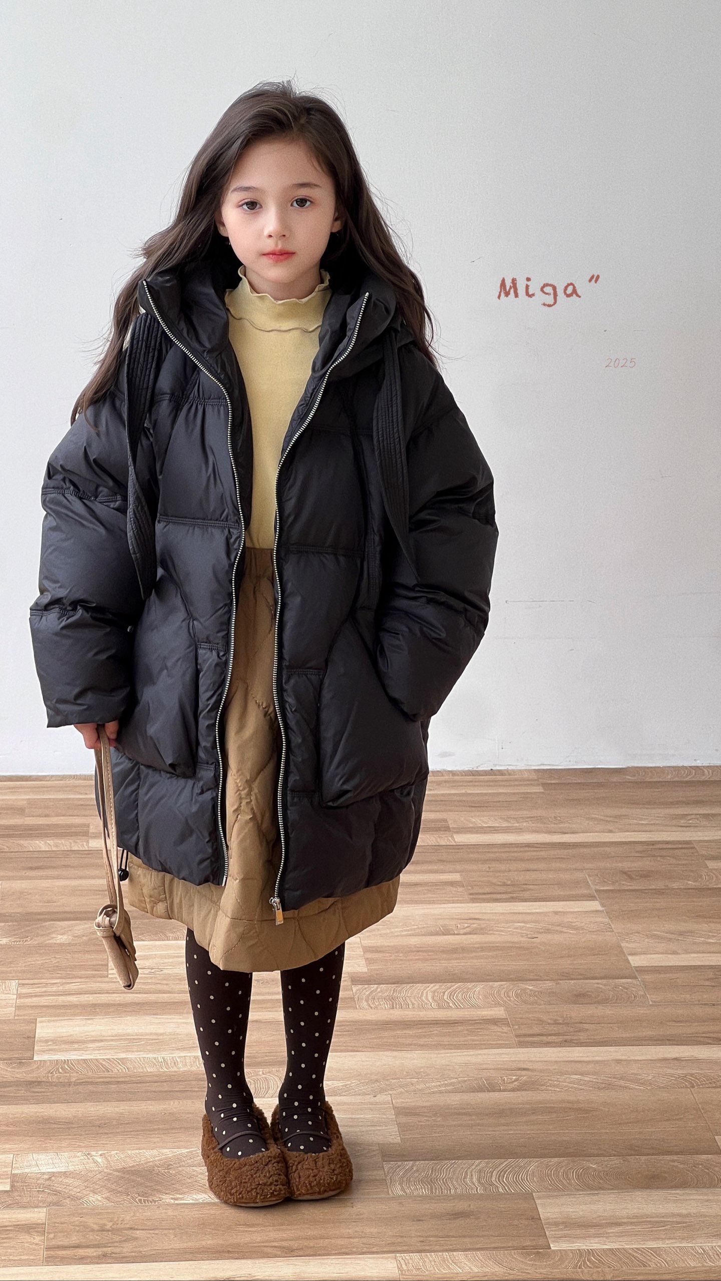 韩国品牌童装早安觅家25冬新女童洋气连帽羽绒服长款90绒保暖外套