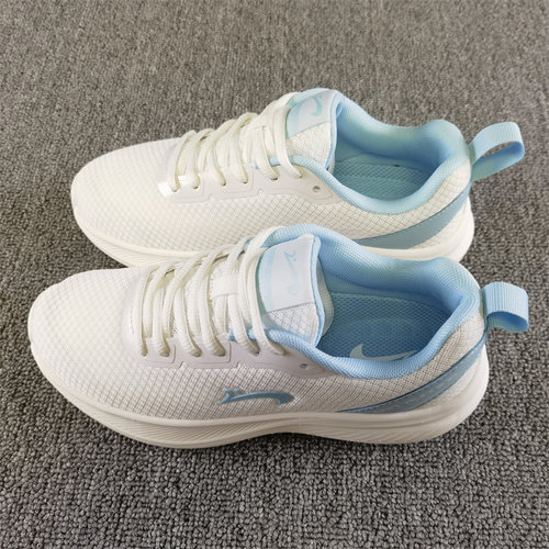 贵人鸟子女适B震鞋透减