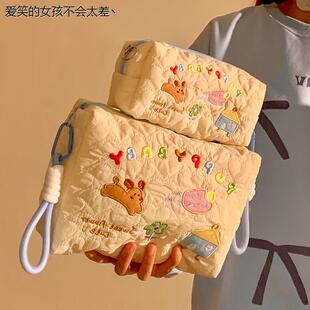 可爱小狗化妆包女大容量可携式外出旅行收纳包护肤品洗漱包LHAL4