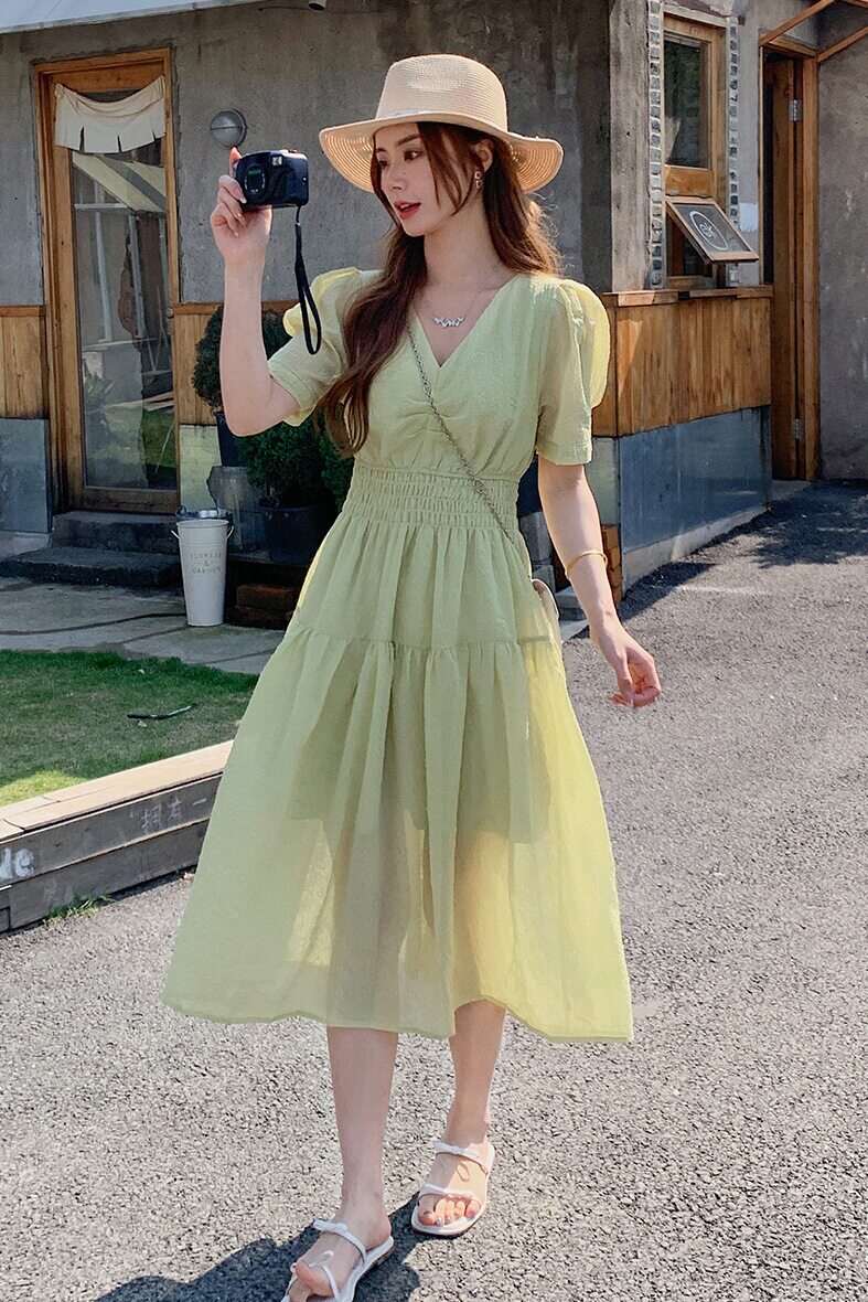 大量主推25数据好新款高级感法式v领连衣裙1102p125k178,女装连衣裙,2C295