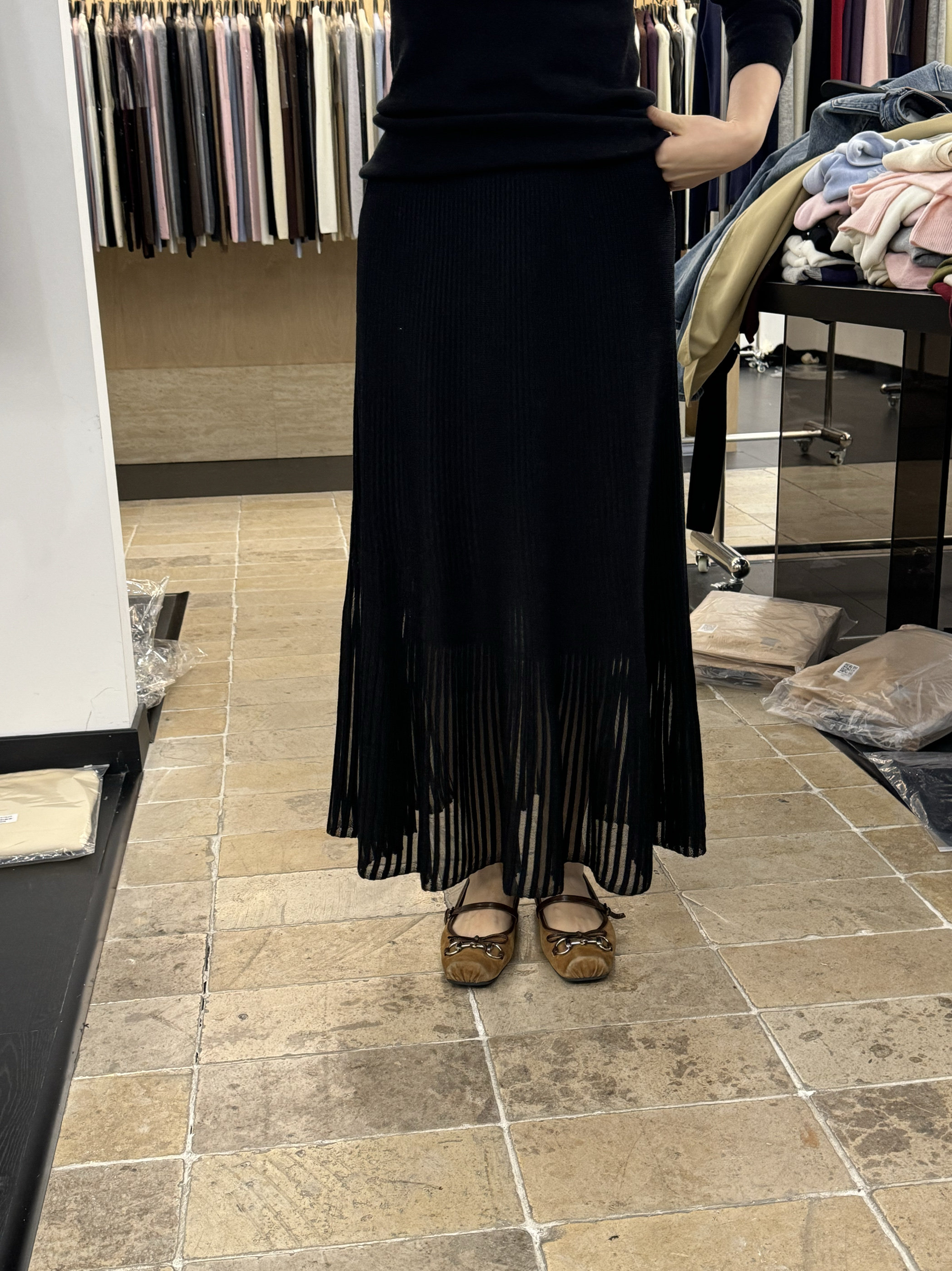 限时福利！正版2025冬季新款法式竖条纹渐变镂空针织鱼尾摆半身裙,女装/女士精品,半身裙,淘宝优惠券,粉丝福利购,淘宝优惠卷