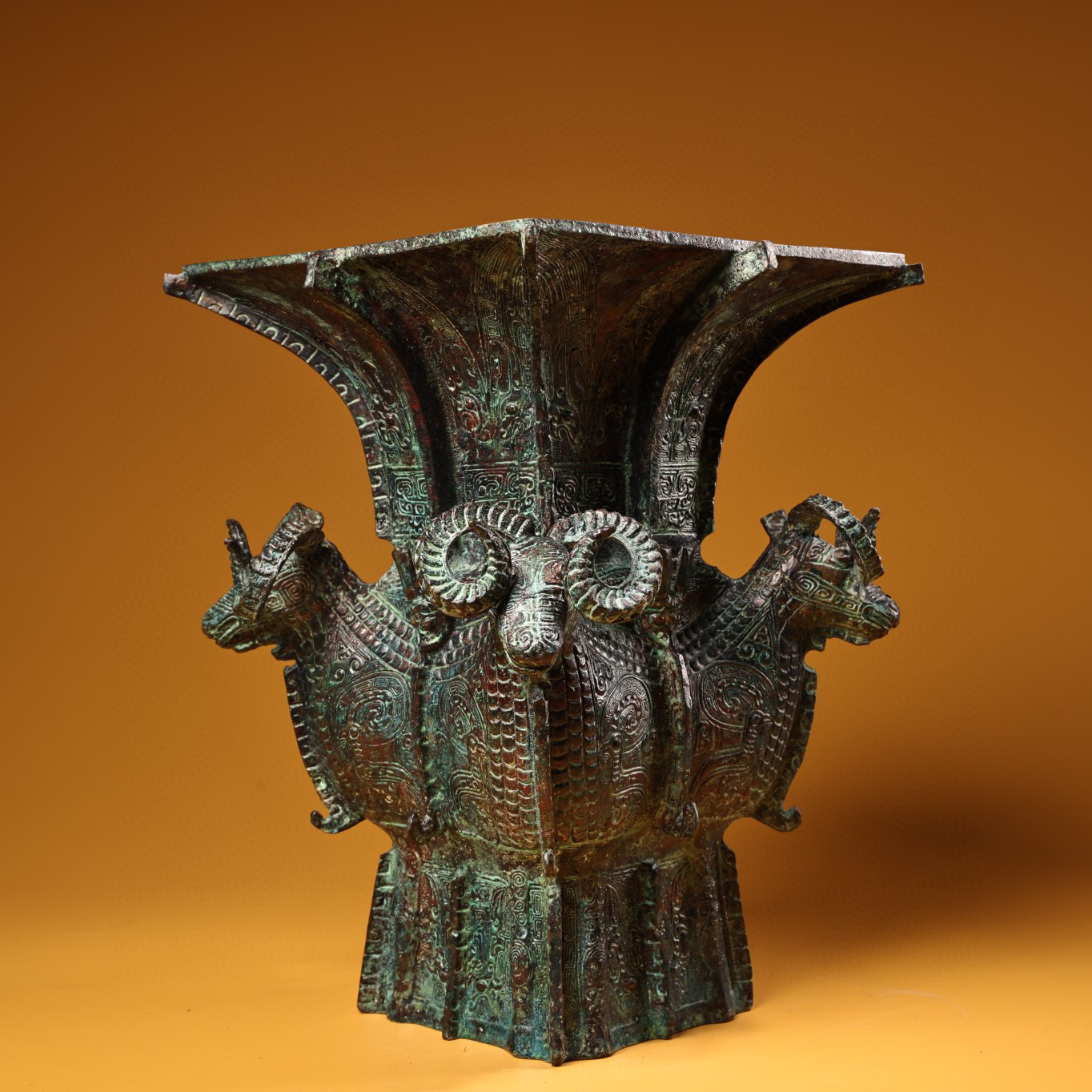 珍品旧藏 商周古玩收藏仿古青铜器四羊方尊装饰品摆件工艺品