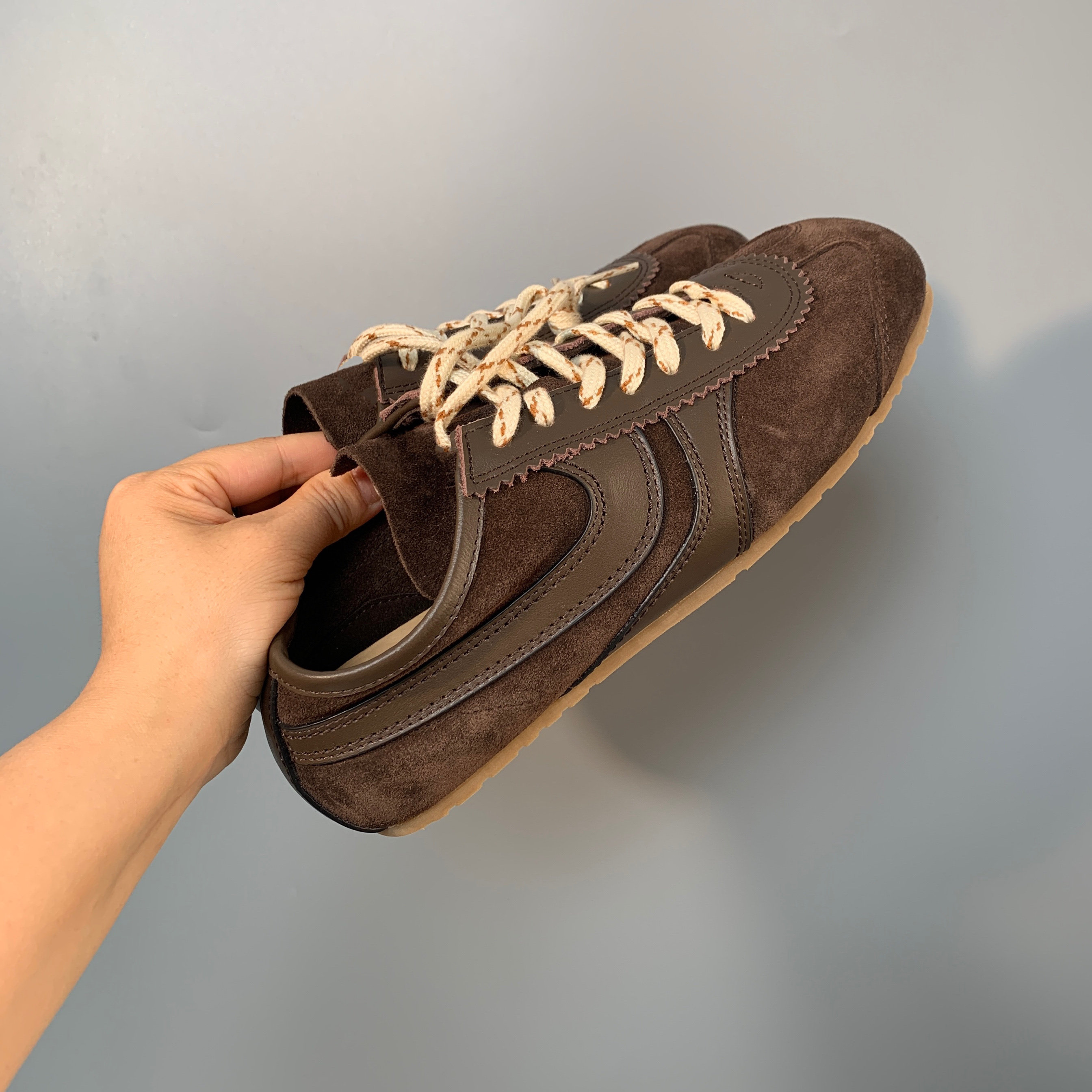thumbnail for 2024 New Vintage DVN German Training Shoes for Men and Women SAVI Same Color Block Round Toe Shoes Suede Leisure Shoes