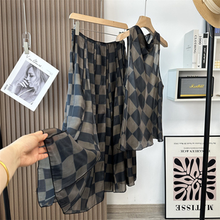 一眼可见的DA牌！轻盈度假复古大格纹荡领无袖上衣半身裙伞裙套装