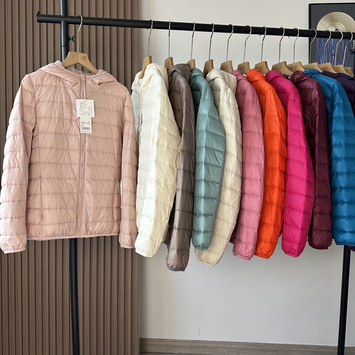 轻薄连帽白鸭绒内胆羽绒服外套