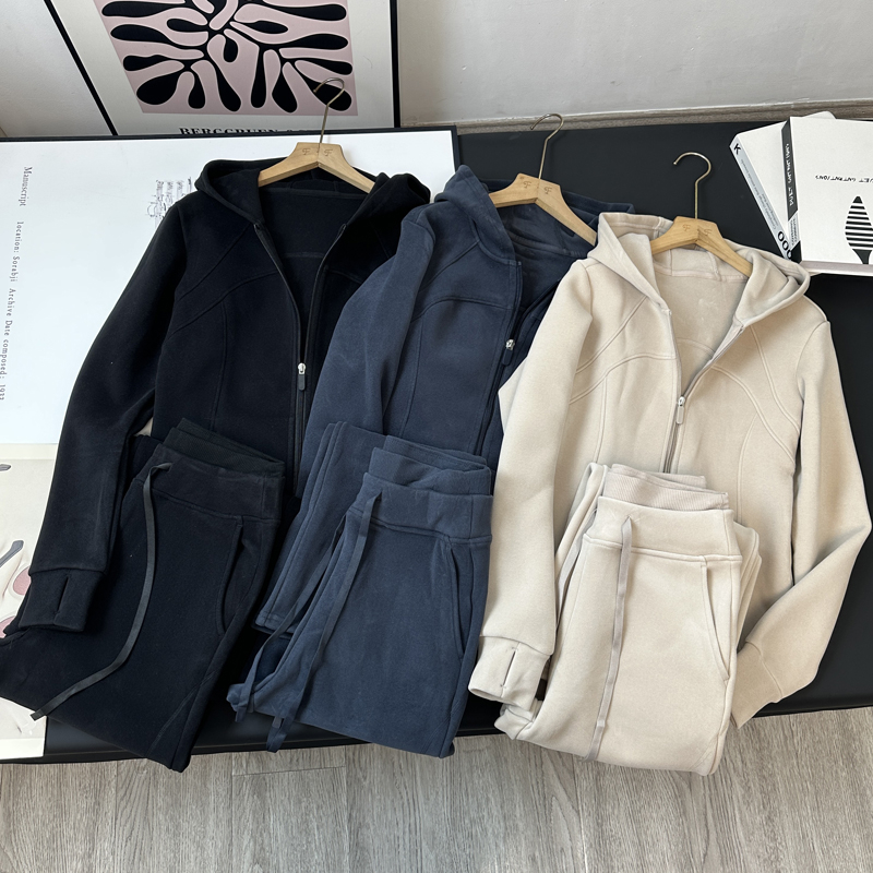 加绒加厚慕斯绒卫衣阔腿卫裤套装