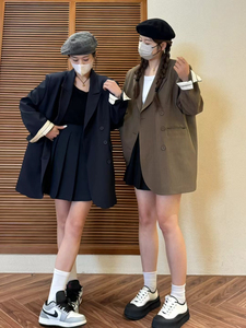 大7女装 韩版休闲西服女2024宽松复古高级感双排西装外套30629