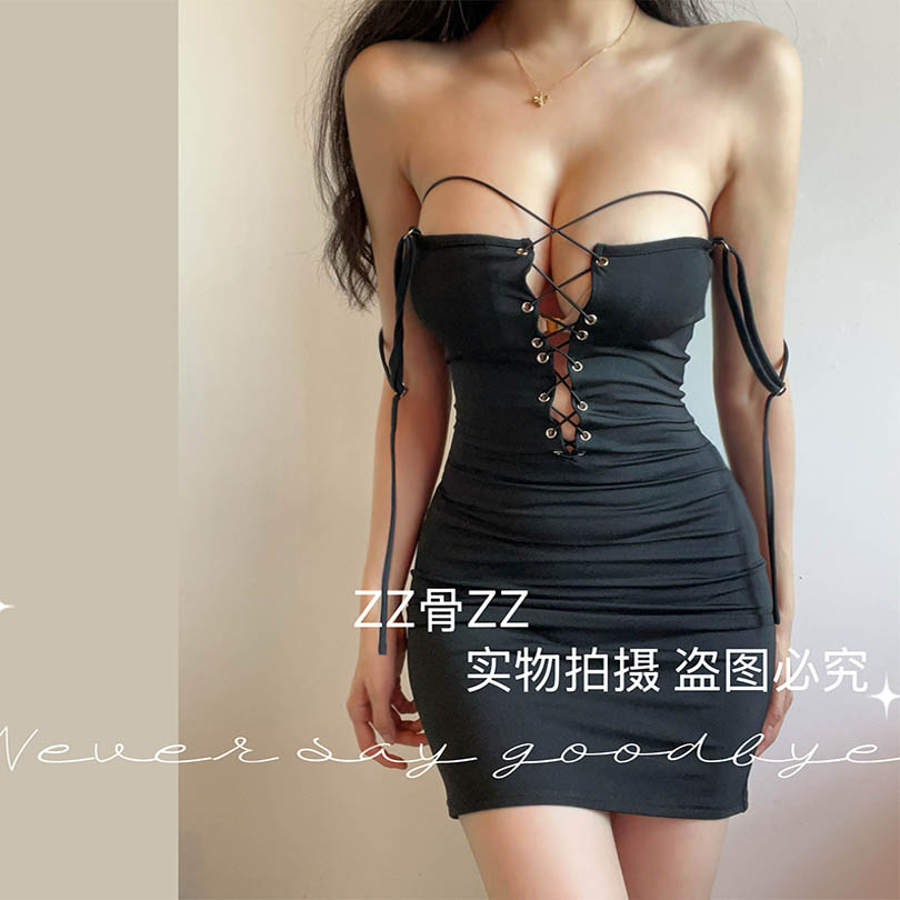 ZZ骨ZZ欧美风甜酷辣妹镂空交叉系带性感低胸包臀吊带裙连衣裙短裙