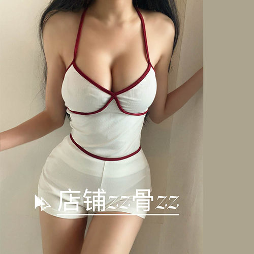 ZZ骨ZZ 欧美风性感辣妹V领撞色纯欲风吊带背心+低腰包臀短裤套装