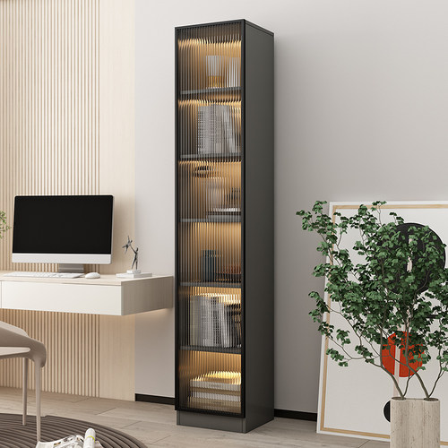 电视机冰箱旁边的厨房置物书架