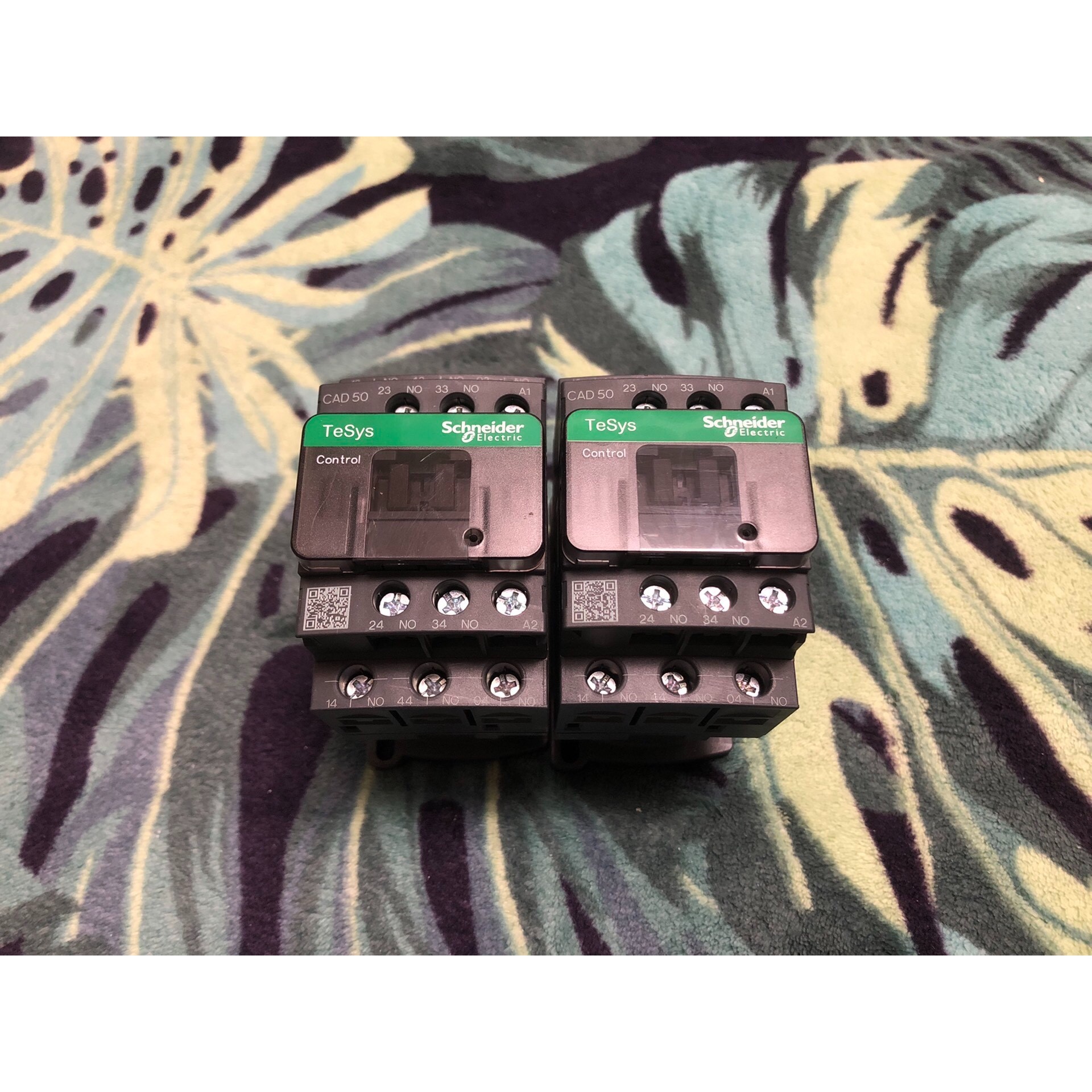 【议价】全新无包装施耐德CAD50M7C