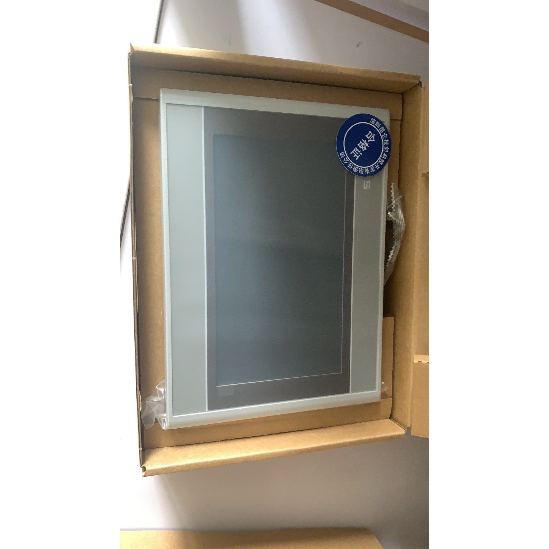 【议价产品】昆仑通态触摸屏TPC7022Ei/Et.  带网口全新正品型询