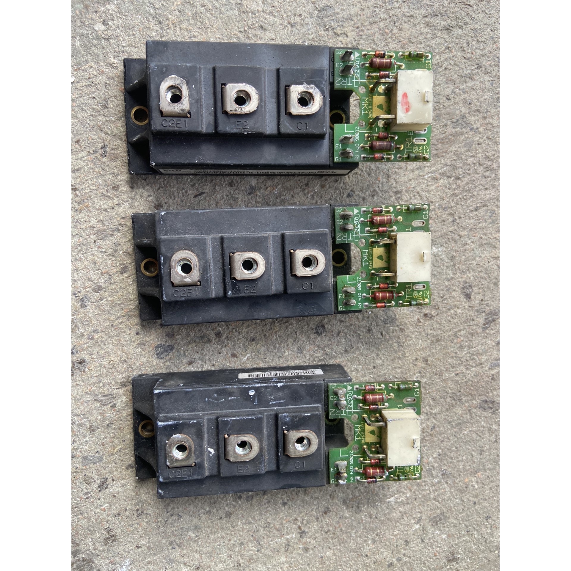 【议价产品】2MBI150SC-120 富士高频模块 丹佛斯变频器拆机询价